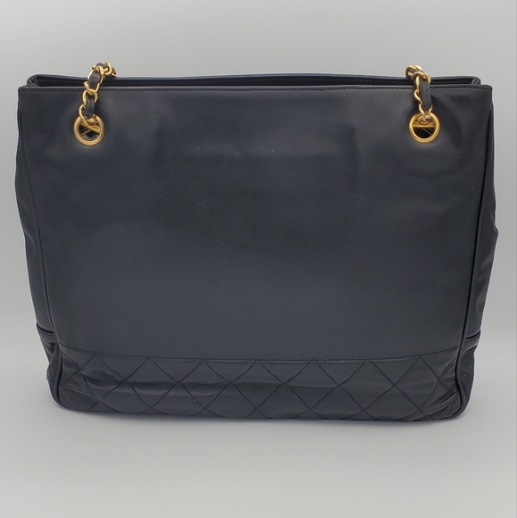 ๐ SOLD ๐ Chanel Quilted Matelasse Lambskin Tote Bag - Picture 3 of 17